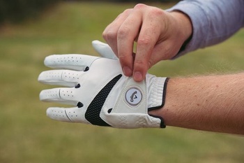Pánske golfové rukavice Callaway Syntech 2025 pre ľavákov, veľkosť M/L
