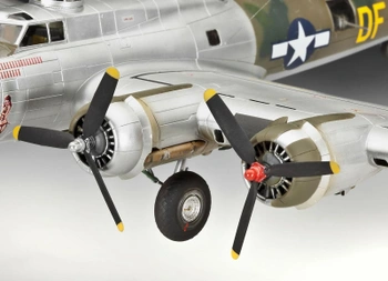 Model lietadla Revell B-17G Flying Fortness