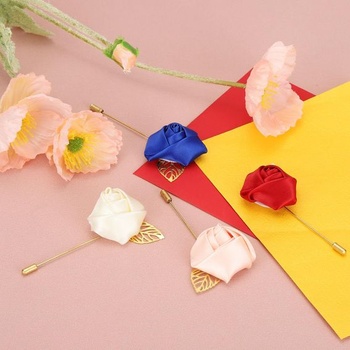 PATIKIL Ružové boutonniéry, balenie 24 kusov, svadobné boutonniéry pre ženícha, ručne vyrábané