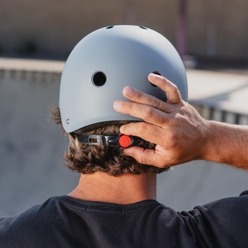 Helma na skateboard 80Six Matná šedá