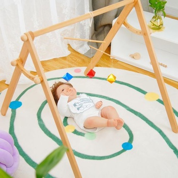 Geometrický osemstenný mobil rovnakej veľkosti, Montessori mobil, žltá, modrá, červená, drevená