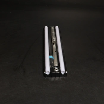 Svetelný meč pre deti, svetelný meč s nabíjaním cez USB-C, RGB 15 farieb 2 v 1 svetelný meč,