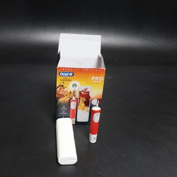 Elektrická zubná kefka Oral-B Pro Kids Leví kráľ pre deti — Elektrická zubná kefka pre deti od