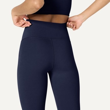 Dámske legíny capri Amazon Essentials Active FormFlex Buttery Soft na jogu a cvičenie s vreckami,