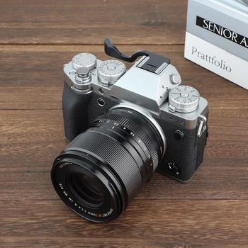 Kovová rukojeť Haoge THB-XT5B s paticí blesku a opěrkou palce pro fotoaparát Fuji X-T5, černá