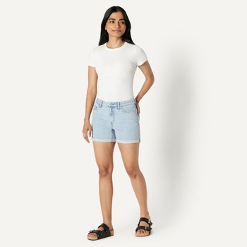 Dámske džínsové kraťasy Amazon Essentials slim-fit so stredným pásom a vnútorným švom 10,2 cm,