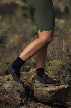 Dámske turistické ponožky FALKE TK2 Cool Short, stredné tlmenie, proti pľuzgierom, veľkosť 41-42,