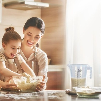 Odměrka 1000 ml, odměrka s víčkem, plastová odměrka 1 l s rukojetí, průhledná odměrka se stupnicí,