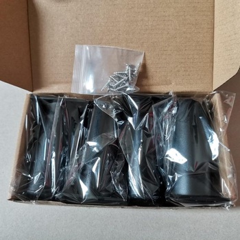 4 nastavitelné nábytkové nohy, hliníkové nohy skříněk (průměr 38 mm), výškově nastavitelné