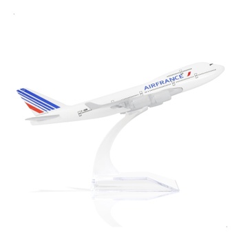 Lietadlo QIYUMOKE Boeing 747 Air France 1:400