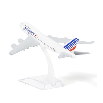 Lietadlo QIYUMOKE Boeing 747 Air France 1:400