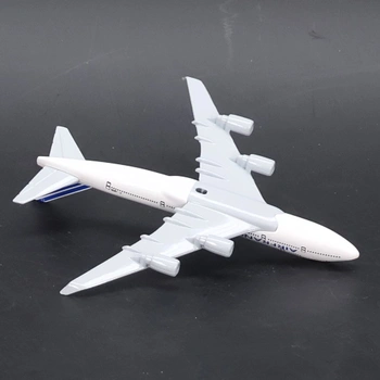 Letadlo QIYUMOKE Boeing 747 Air France 1:400