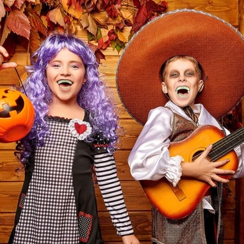 12 kusov halloweenskych upírskych zubov, vlkolačích falošných zubov, zombie detských upírskych zubov,