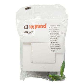 LEGRAND Križovatka 10AX, Niloé Monoblock, kompletná s rámčekom, biela 396462 Križovatka Individuálna