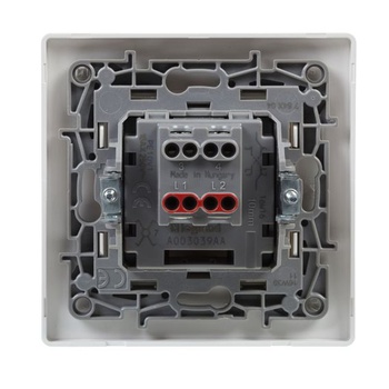 LEGRAND Križovatka 10AX, Niloé Monoblock, kompletná s rámčekom, biela 396462 Križovatka Individuálna