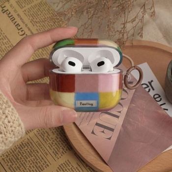 Puzdro kompatibilné s AirPods Pro 3 s čistiacou sadou, roztomilý farebný dopamínový kockovaný vzor,