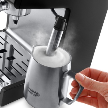 Pákové espresso De'Longhi ECP3321BK