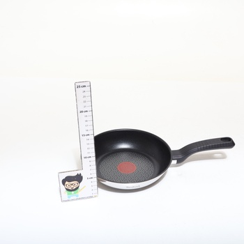 Panvica Tefal G7260244 čiernostrieborná