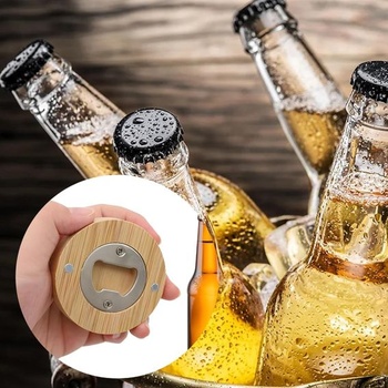 Dárková sada 12 kusů dřevěných otvíráků na lahve kulatých s magnetem