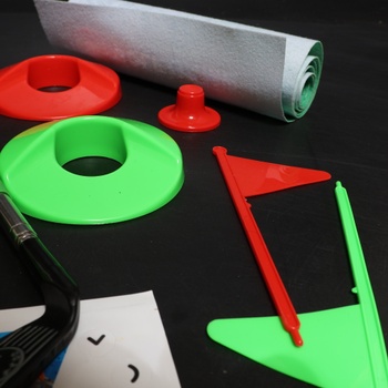Clemas Minigolf Sada Hračky pro Děti, Dětské Golfové Hry, 16dílná Sada Golfových Kufrů pro Vnitřní
