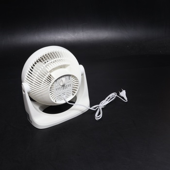 Přenosný stolní ventilátor Amazon Basics, 7 palců, tichý provoz, 3 rychlosti, 90° variabilní sklon,