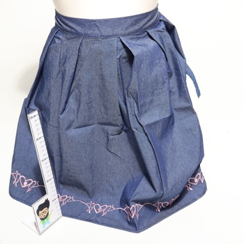 Dámsky kostým dirndl na Oktoberfest, kostým slúžky, kockovaný, s nemeckým pivným festivalom,