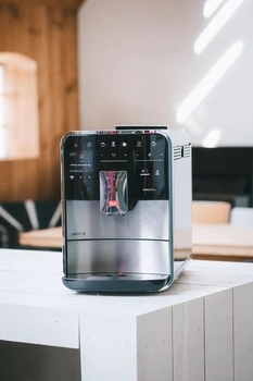Melitta Barista TS Smart - Plne automatický kávovar s mliečnym systémom, kávovar s mlynčekom a