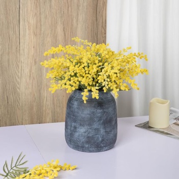 Dekorativní keramická květinová váza, kulatá stolní váza v antickém shabby chic vzhledu, váza na