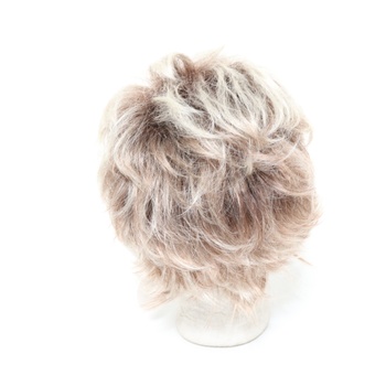 Dámska krátka parochňa so strihom Pixie Aiylmz