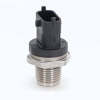 Senzor tlaku paliva Bosch 0 281 006 164