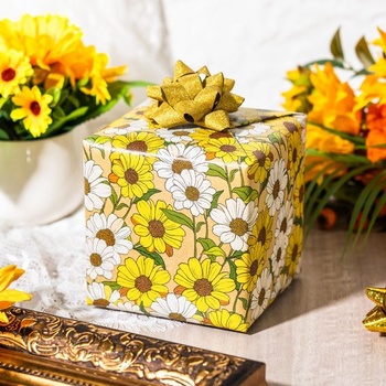 Darčekový baliaci papier Wikadlik Floral Kraft, 43 cm x 10 m, Roztomilý darčekový baliaci papier so žltými