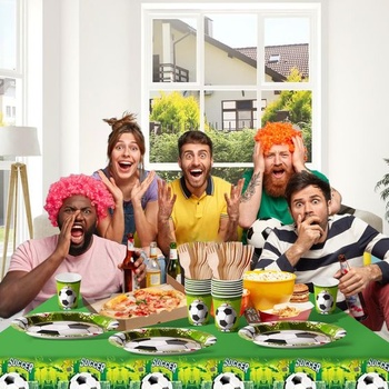 Sada riadu na futbalovú párty, taniere na futbalovú párty pre 20 hostí, zelená futbalová misa D