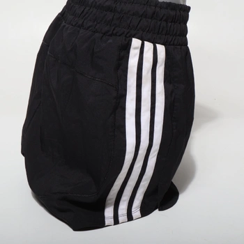 Dámské černé šortky vel. US 5 Adidas