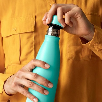 LO Nerezová fľaša na vodu 500 ml nepriepustná bez BPA svetlo modrá 500 ml