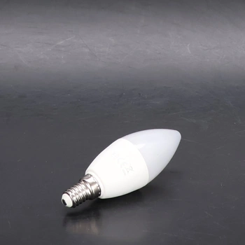 LED žárovka s RGB osvětlením