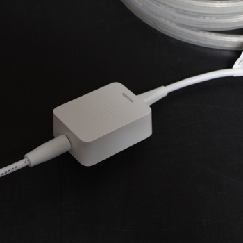 LED svetelný pásik Philips Hue Flux 5m, 1200 lm, žiarivé farby, flexibilné vnútorné osvetlenie,