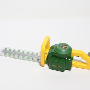 Nožnice na živý plot TOMY John Deere – Záhradná hračka bez batérií s realistickou mechanikou a