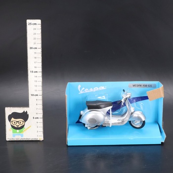 Model motocyklu NewRay 57863 Vespa
