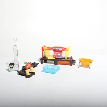 Mattel Disney Pixar Cars Umývacia sada pre závodné autá s autíčkom Bleskom McQueenom s efektom zmeny