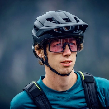 Cyklistická prilba Abus 66485 veľ. M