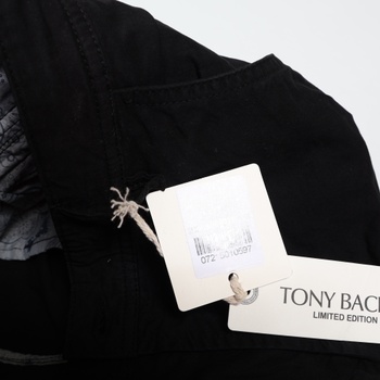 Pánske čierne šortky, 32 EUR Tony Backer