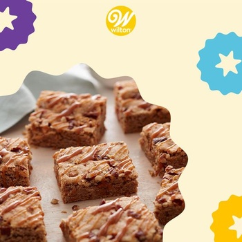 Wilton Recipe Right obdélníková forma na pečení s poklicí, 32,5 x 22,5 cm střední forma na dort