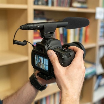 Pěnový větrný filtr Geekria for Creators pro mikrofony o průměru 2 cm (3/4 palce) s houbovým