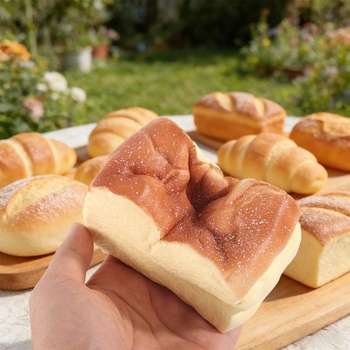 Realistická mačkačka chleba, lis na pomaly rastúci toast, mäkký lis na chleba pre ženy, mužov a