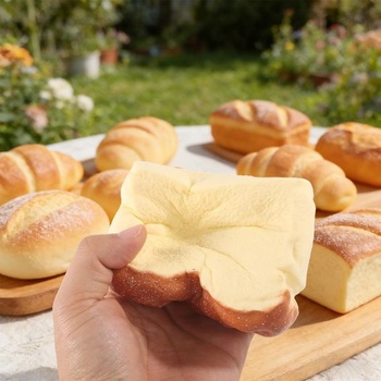 Realistická mačkačka chleba, lis na pomaly rastúci toast, mäkký lis na chleba pre ženy, mužov a