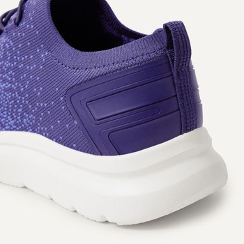 Detské ľahké unisex bežecké topánky Amazon Essentials, veľkosť 34 EU, modrá, tmavo modrá
