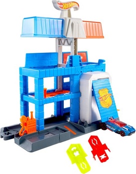 Herná sada Hot Wheels City Downtown Police Tower a policajné auto s tlakovo liatym výliskom