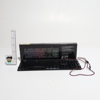 Herná klávesnica s QWERTZ rozložením, RGB podsvietením, USB káblová klávesnica s numerickou