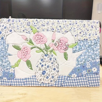 7 kusov 100% bavlnenej látky, 50 x 50 cm, na šitie a patchwork.