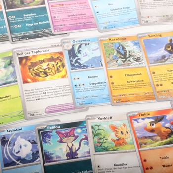 Zberateľské karty Pokémon Crimson & Crimson